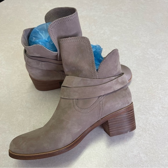 Women's Taupe Ankle Boots - Picture 5 of 9